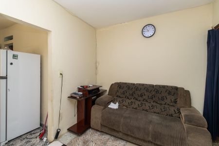 Casa à venda com 180m², 3 quartos e 2 vagas Casa à venda com 180m², 3 quartos e 2 vagasSala - Casa 1