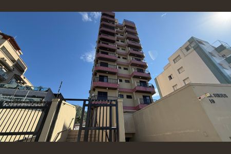 Apartamento para alugar com 66m², 2 quartos e 1 vagaFachada