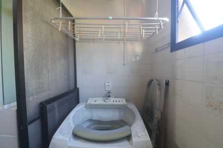 Apartamento para alugar com 66m², 2 quartos e 1 vagaÁrea de Serviço