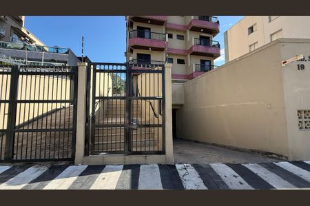 Apartamento para alugar com 66m², 2 quartos e 1 vagaFachada