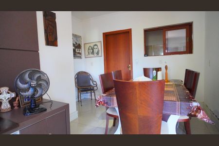 Casa à venda com 189m², 3 quartos e 3 vagasSala 