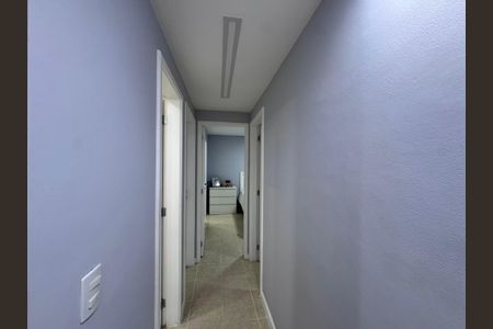 Apartamento à venda com 87m², 2 quartos e 2 vagasCorredor