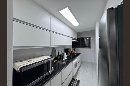 Apartamento à venda com 87m², 2 quartos e 2 vagasCozinha e Área de Serviço