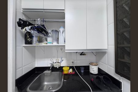 Apartamento à venda com 87m², 2 quartos e 2 vagasCozinha e Área de Serviço