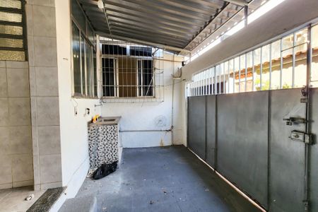 Casa de condomínio para alugar com 115m², 3 quartos e 2 vagasÁrea de Serviço 