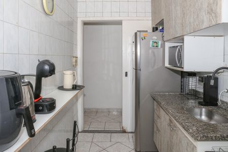 Apartamento à venda com 57m², 2 quartos e 1 vaga Apartamento à venda com 57m², 2 quartos e 1 vagaCozinha e Área de Serviço