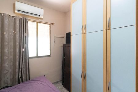 Quarto de casa para alugar com 1 quarto, 30m² em Santa Cruz, Rio de Janeiro