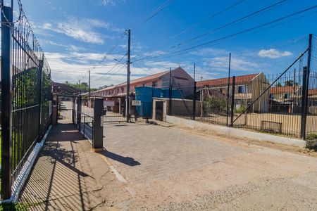 Casa de condomínio à venda com 49m², 2 quartos e 1 vaga Casa de condomínio à venda com 49m², 2 quartos e 1 vagaFachada