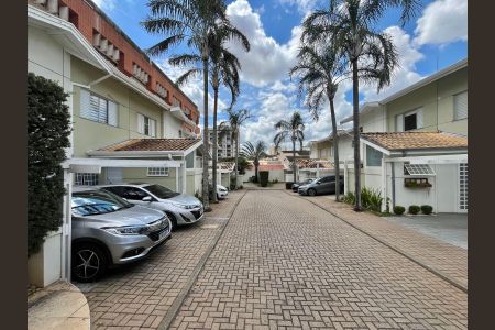 Casa de condomínio à venda com 95m², 3 quartos e 2 vagasCondomínio