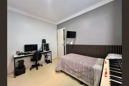 Casa de condomínio à venda com 95m², 3 quartos e 2 vagasQuarto 1