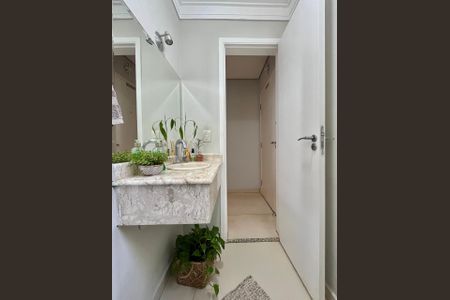 Casa de condomínio à venda com 95m², 3 quartos e 2 vagasLavabo