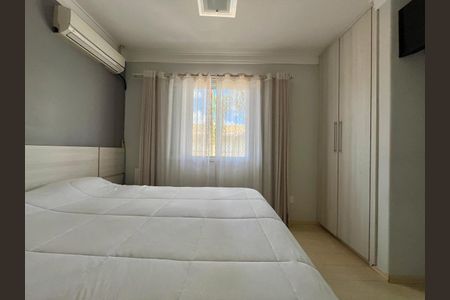 Casa de condomínio à venda com 95m², 3 quartos e 2 vagasSuíte 