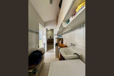 Casa de condomínio à venda com 95m², 3 quartos e 2 vagasÁrea de Serviço