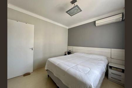 Casa de condomínio à venda com 95m², 3 quartos e 2 vagasSuíte 