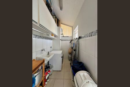 Casa de condomínio à venda com 95m², 3 quartos e 2 vagasÁrea de Serviço