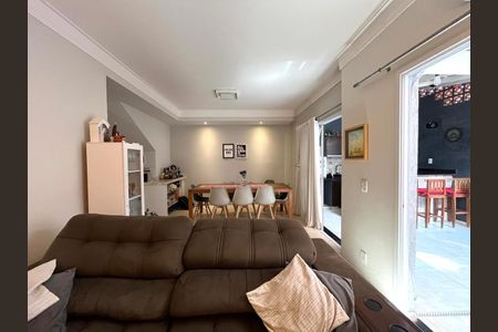 Casa de condomínio à venda com 95m², 3 quartos e 2 vagasSala