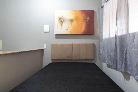 Casa para alugar com 30m², 2 quartos e 1 vaga Casa para alugar com 30m², 2 quartos e 1 vagaQuarto