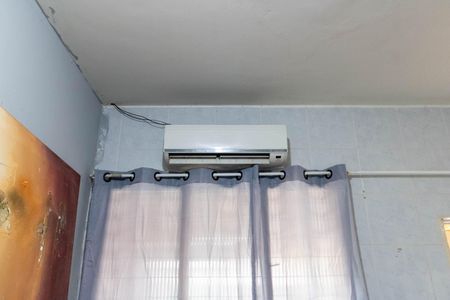 Quarto de casa para alugar com 2 quartos, 30m² em Santa Cruz, Rio de Janeiro