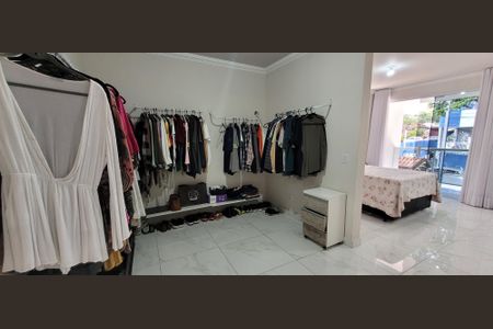 Casa para alugar com 180m², 2 quartos e 3 vagascloset 