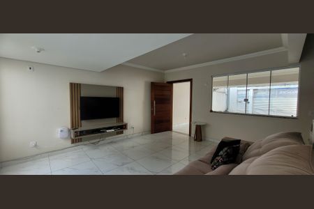 Casa para alugar com 180m², 2 quartos e 3 vagassala