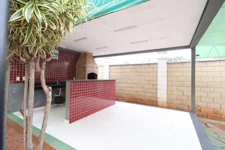 Apartamento para alugar com 40m², 2 quartos e 1 vagaÁrea comum - Churrasqueira