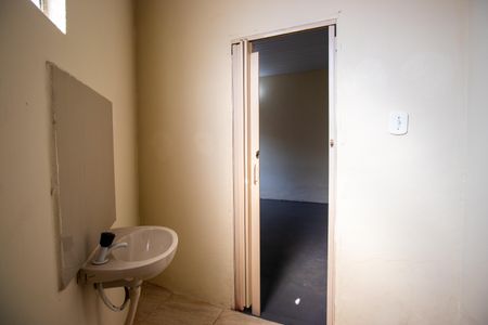 Casa para alugar com 60m², 1 quarto e sem vaga Casa para alugar com 60m², 1 quarto e sem vagaBanheiro