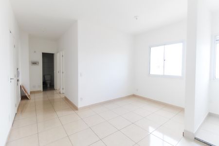 Sala de apartamento para alugar com 2 quartos, 46m² em Tanquinho, Ferraz de Vasconcelos