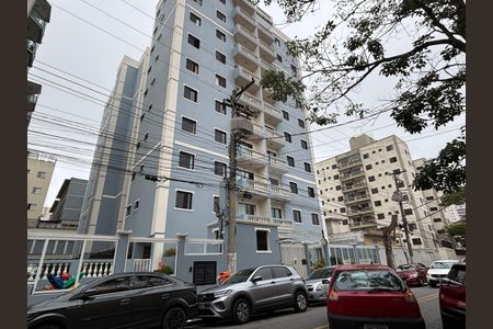 Apartamento à venda com 63m², 2 quartos e 1 vagaFachada e portaria 