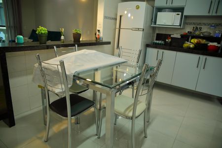 Apartamento à venda com 63m², 2 quartos e 1 vagaCozinha 