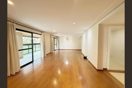 Apartamento para alugar com 160m², 3 quartos e 3 vagasFoto 04