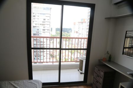 Sala/Quarto de kitnet/studio à venda com 1 quarto, 27m² em Chácara Santo Antônio (zona Sul), São Paulo