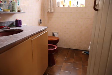 Casa à venda com 234m², 2 quartos e 7 vagasBanheiro