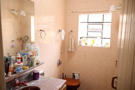Casa à venda com 234m², 2 quartos e 7 vagasBanheiro