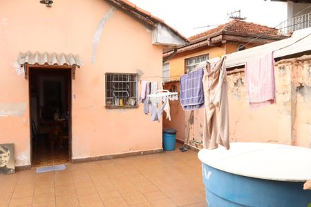 Casa à venda com 234m², 2 quartos e 7 vagasQuintal