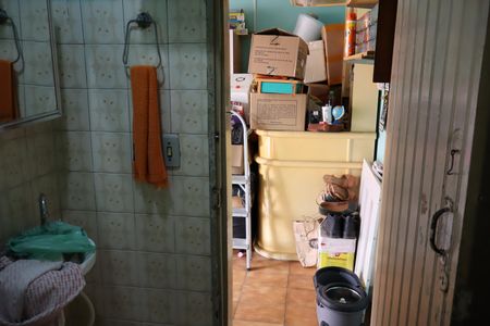 Casa à venda com 234m², 2 quartos e 7 vagasBanheiro de serviço