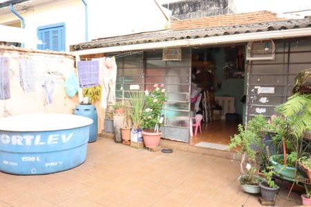 Casa à venda com 234m², 2 quartos e 7 vagasQuintal
