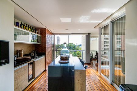 Apartamento à venda com 187m², 3 quartos e 3 vagasVaranda gourmet - Churrasqueira