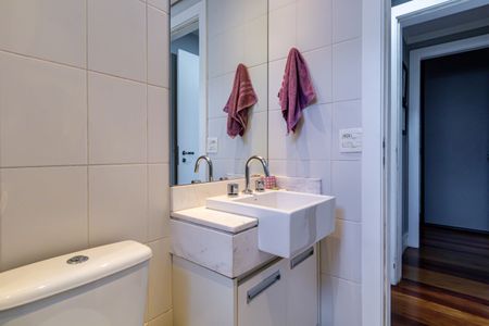 Apartamento à venda com 187m², 3 quartos e 3 vagasSuite 01 - Banheiro