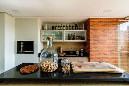 Apartamento à venda com 187m², 3 quartos e 3 vagasVaranda gourmet - Churrasqueira