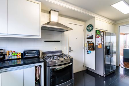 Apartamento à venda com 187m², 3 quartos e 3 vagasCozinha