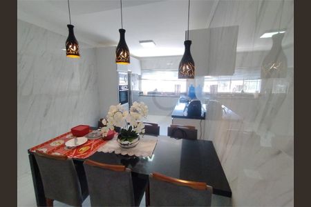 Casa à venda com 3 quartos, 165m² em Chácara Mafalda, São Paulo