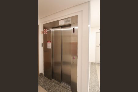 Apartamento para alugar com 48m², 2 quartos e 2 vagasElevador