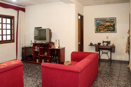 Casa para alugar com 323m², 6 quartos e 7 vagas Casa para alugar com 323m², 6 quartos e 7 vagasSala