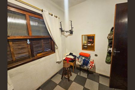 Casa para alugar com 323m², 6 quartos e 7 vagas Casa para alugar com 323m², 6 quartos e 7 vagasQuarto 2