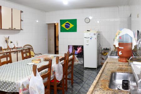 Casa para alugar com 323m², 6 quartos e 7 vagas Casa para alugar com 323m², 6 quartos e 7 vagasCozinha