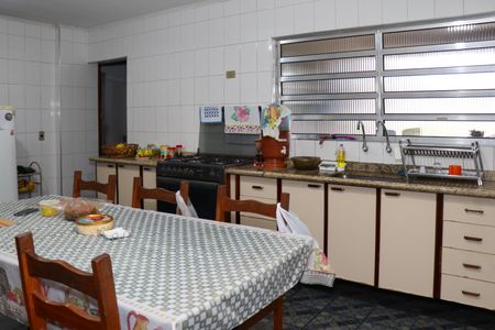 Casa para alugar com 323m², 6 quartos e 7 vagas Casa para alugar com 323m², 6 quartos e 7 vagasCozinha