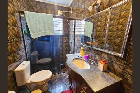 Casa para alugar com 323m², 6 quartos e 7 vagas Casa para alugar com 323m², 6 quartos e 7 vagasBanheiro 2