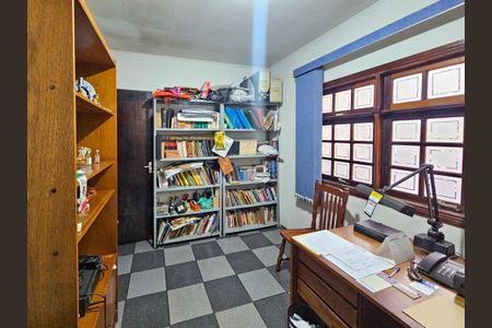 Casa para alugar com 323m², 6 quartos e 7 vagas Casa para alugar com 323m², 6 quartos e 7 vagasQuarto 1