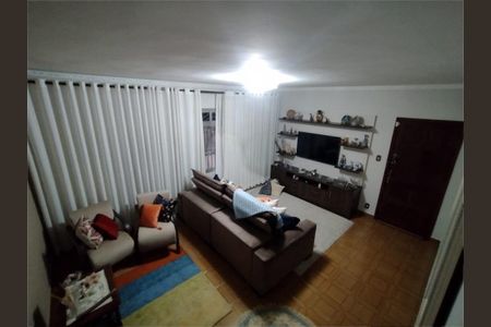 Casa à venda com 3 quartos, 136m² em Vila Carrão, São Paulo
