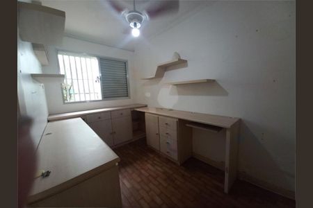 Casa à venda com 114m², 2 quartos e 2 vagas